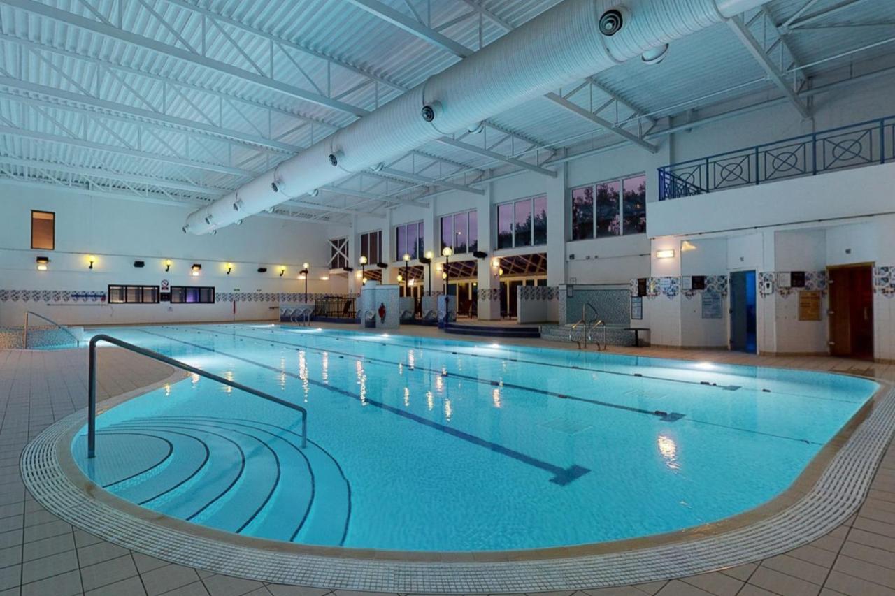 Village Hotel Newcastle Holystone  Bagian luar foto