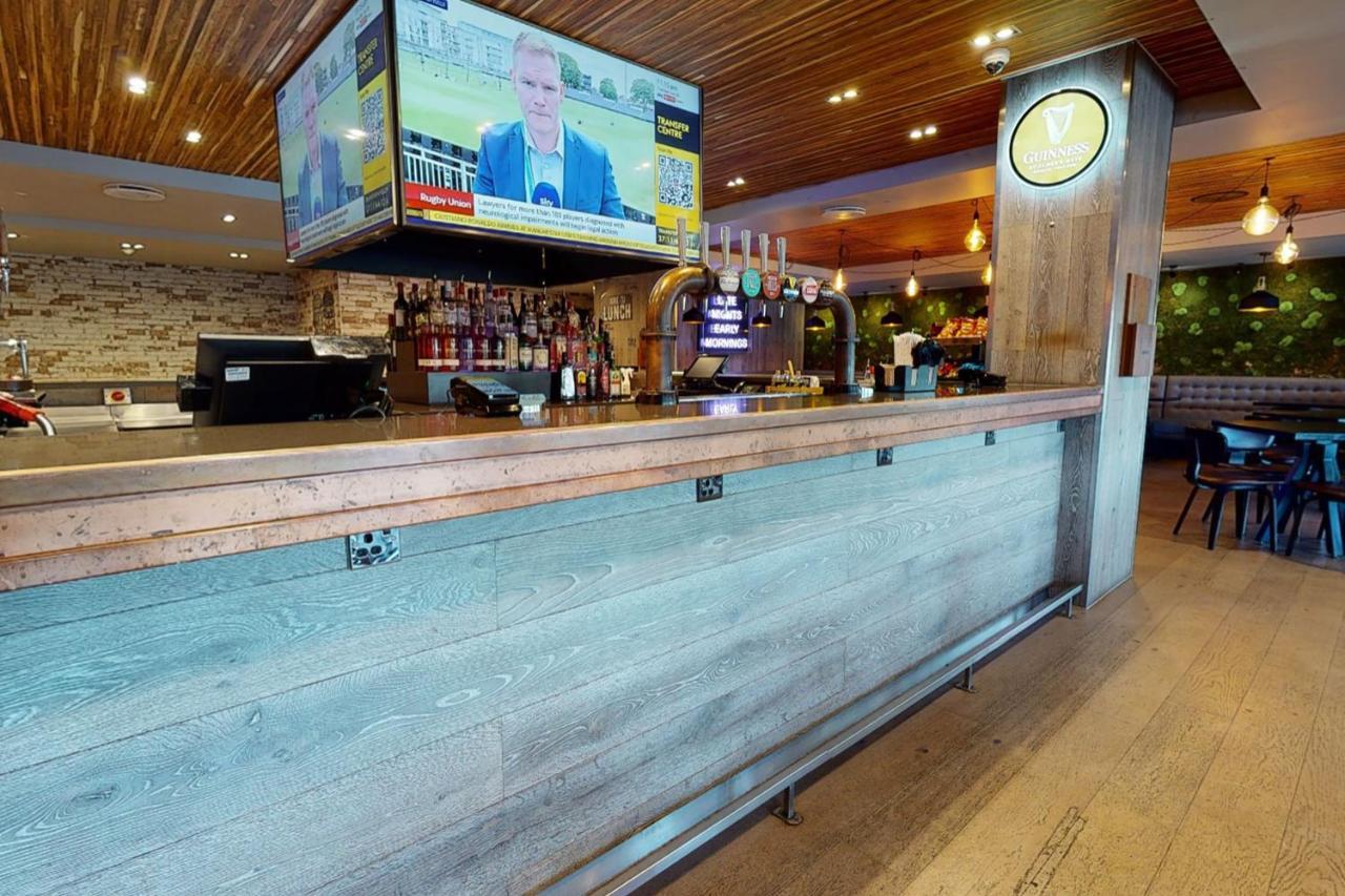 Village Hotel Newcastle Holystone  Bagian luar foto