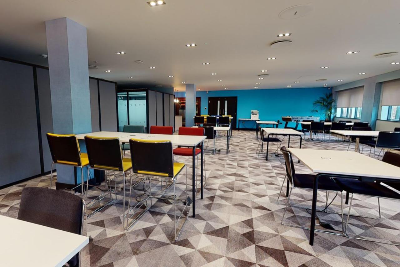 Village Hotel Newcastle Holystone  Bagian luar foto