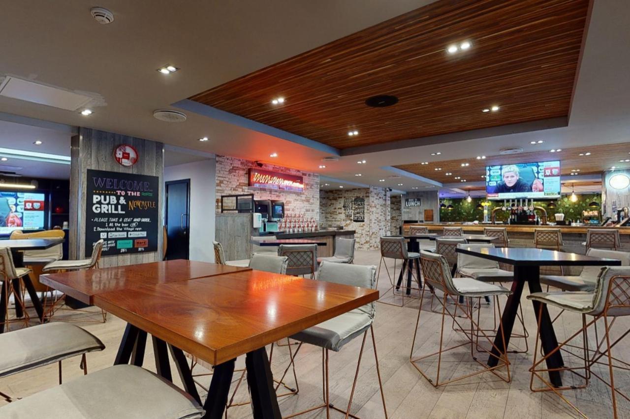 Village Hotel Newcastle Holystone  Bagian luar foto