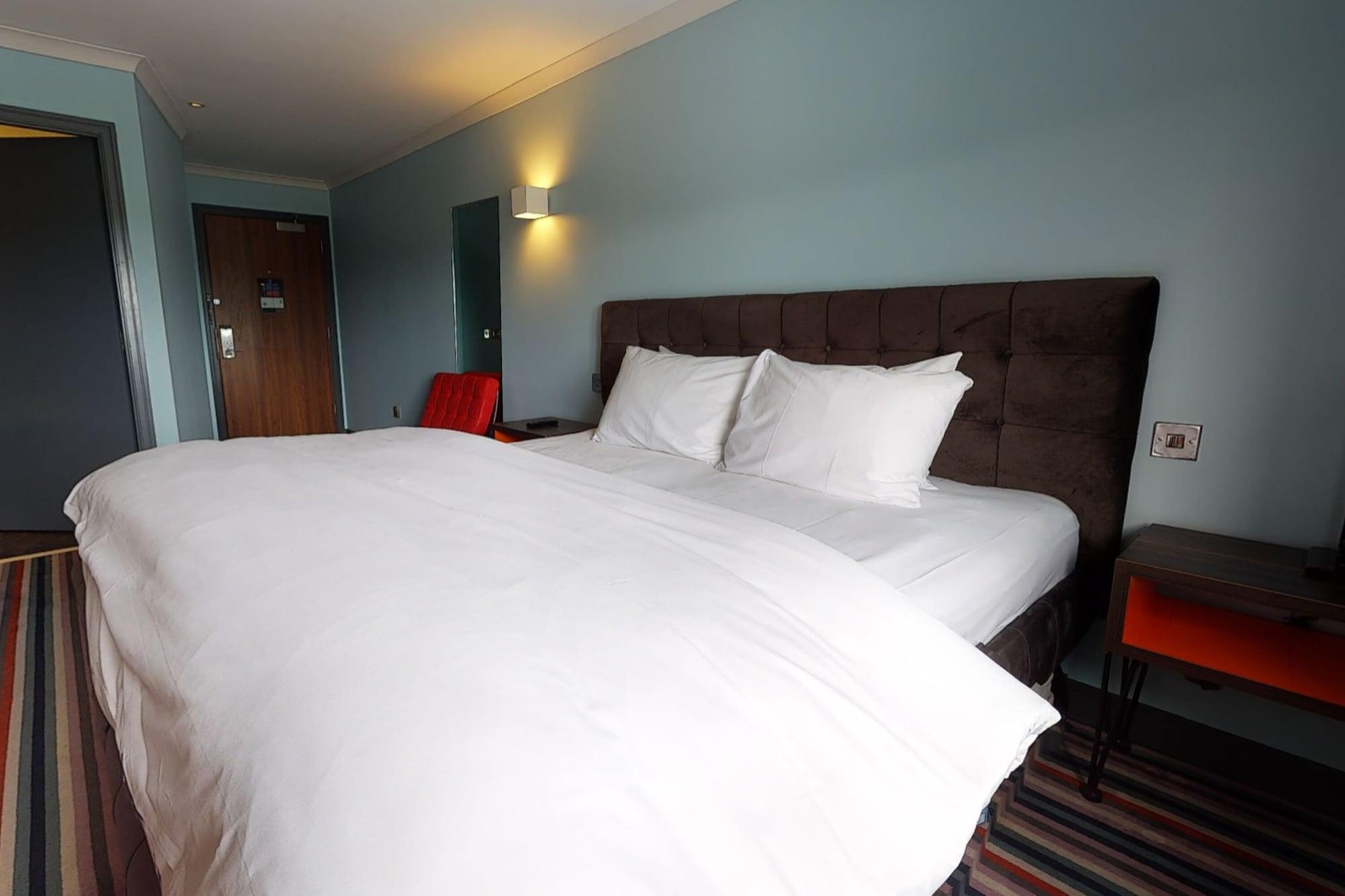 Village Hotel Newcastle Bagian luar foto