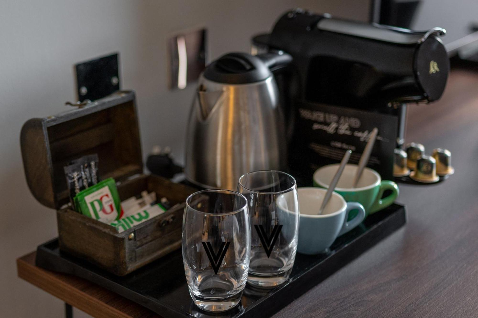 Village Hotel Newcastle Holystone  Bagian luar foto